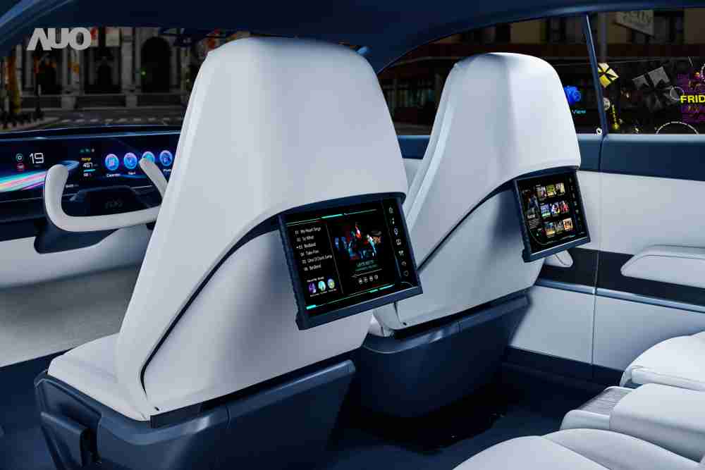 2121非凡将于CES 展示全新Smart Cockpit 2024，，，可紧密串连使用者多元需求，，，，并革新座舱内部的应用和设计，，，带来身历其境且引人入胜的视觉飨宴，，，，满足驾乘人员的全方位体验