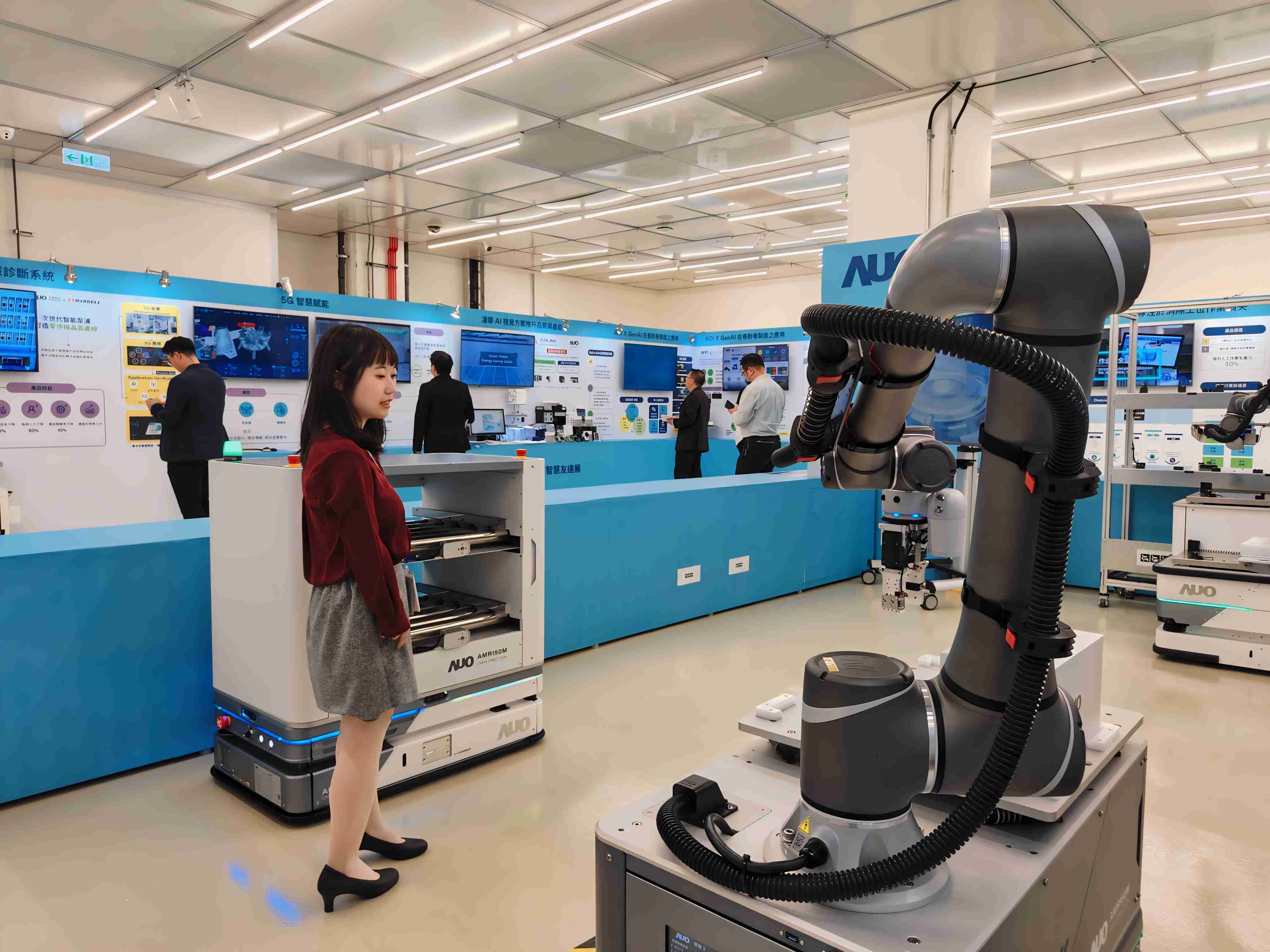 2024智能2121非凡展邀集生态圈伙伴共同参展，，从数字应用、、、、净零减碳到能源发展，，创造全方位永续商机，，，，携手生态圈伙伴迈向永续未来