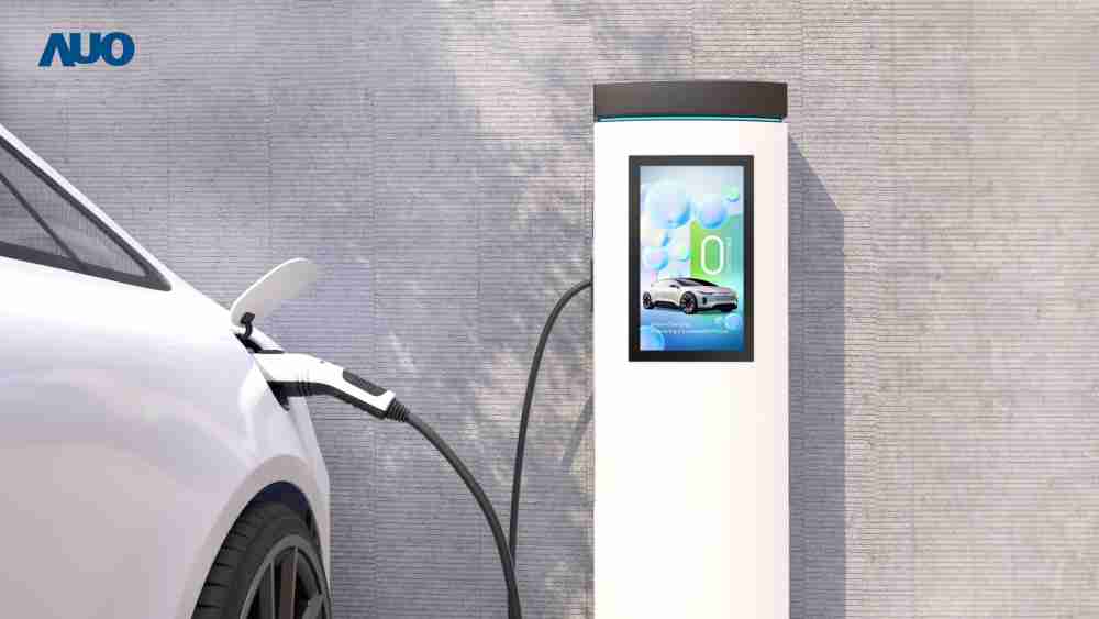 友達〝EVSE車用充電樁解決方案〞專為電動汽車充電樁設計，，，具有高亮度、、、、克服戶外艱難環境的耐溫、、耐紫外線等特性，，並搭載散熱性及擴充性強的高效能工業電腦，，可實現人機互動訴求，，，，如資訊顯示、、、、支付等應用